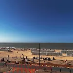 3-bedroom Sunny In Knokke-Heist