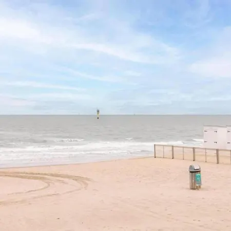 Appartement 3-bedroom Sunny In