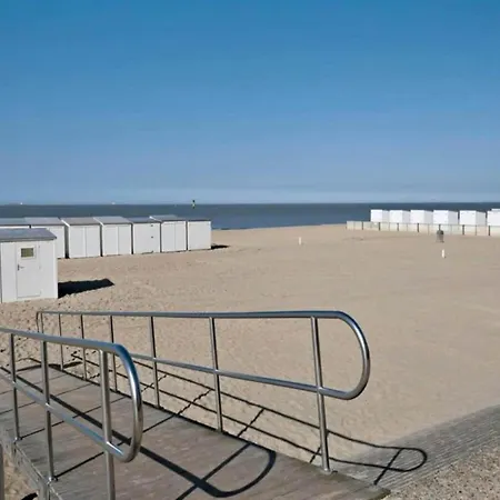 3-bedroom Sunny In Knokke-Heist
