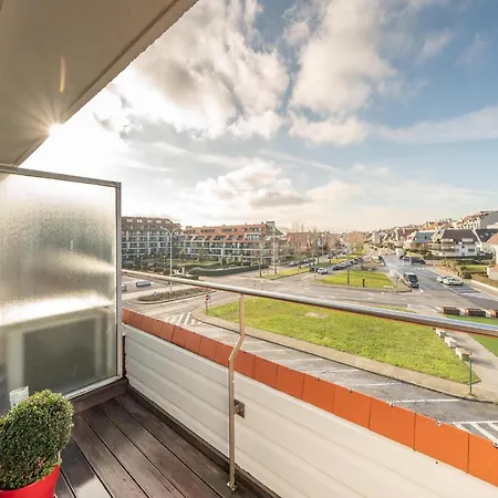 3-bedroom Sunny In Knokke-Heist