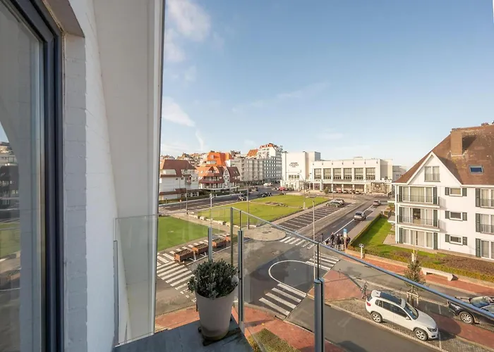 3-bedroom Sunny In Appartement Knokke-Heist